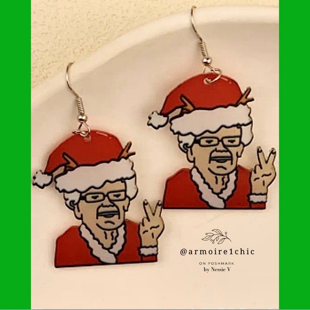 PEACE ON EARTH | Grandma Christmas Earrings - Picture 4 of 4